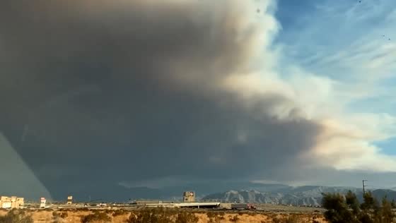 Smoke from Nixon fire captured in Cathedral City, CA