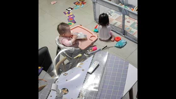 Baby grabs milk tea after knocking over tumbler in Guangdong, China