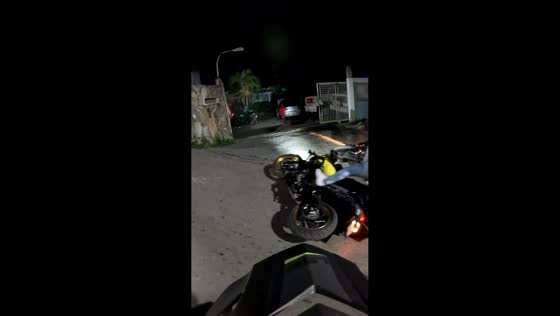 Double fall on steep climb in Paracotos, Venezuela