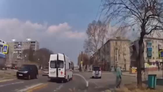 Patient escapes moving ambulance in Komsomolsk-on-Amur while being transported for injuries from a fight