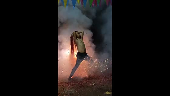 Daring firecracker display in Jiangxi, China
