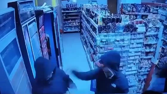 Brave saleswoman thwarts knife-wielding one-armed attacker in Rasskazov store clash