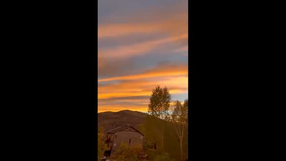 Striped sunset creates vibrant display in Steamboat Springs, USA