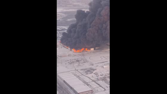 Massive blaze engulfs Wildberries warehouse in Shushary, St. Petersburg