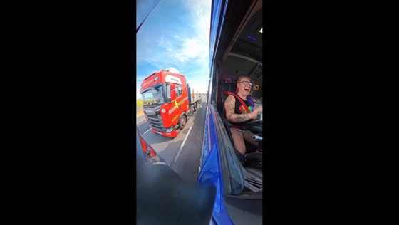 Truck drivers share cheerful air horn exchange in slow-moving traffic in Gainsborough, UK