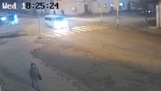 Minibus strikes child on pedestrian crossing in Magadan