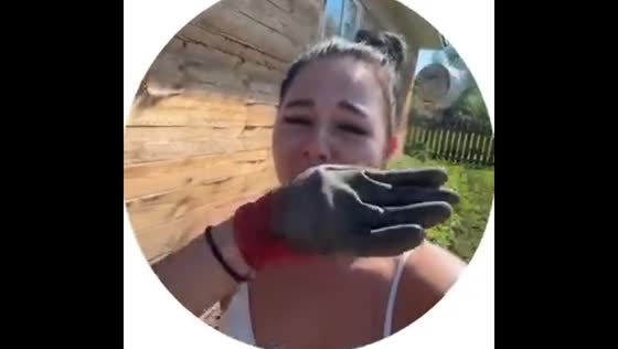 Mother throws bucket at daughter in hilarious Moment in Russia