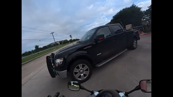 Motorcyclist thrown onto pickup after crash in Texas, USA