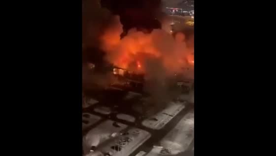 Fire and explosions in Moscow in the Mega shopping center