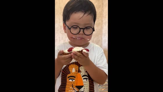 Cake mishap: hilarious family moment in Ankara, Turkey