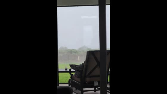 Heavy rain suddenly clears as sunny skies return in Sumterville, USA